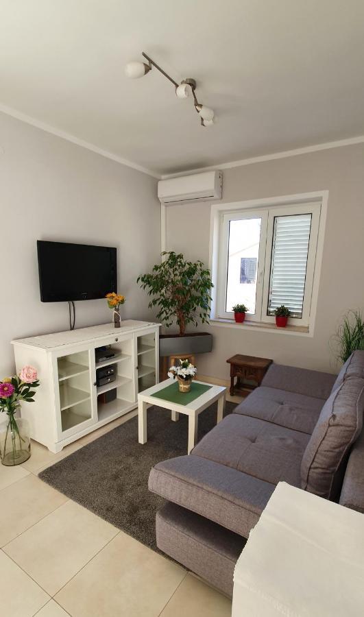 Apartments Ruzic Njivice Habitación foto